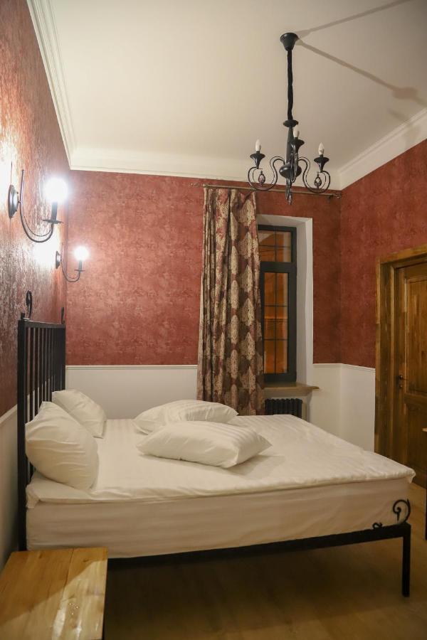 Nur Guest House Гюмри Экстерьер фото
