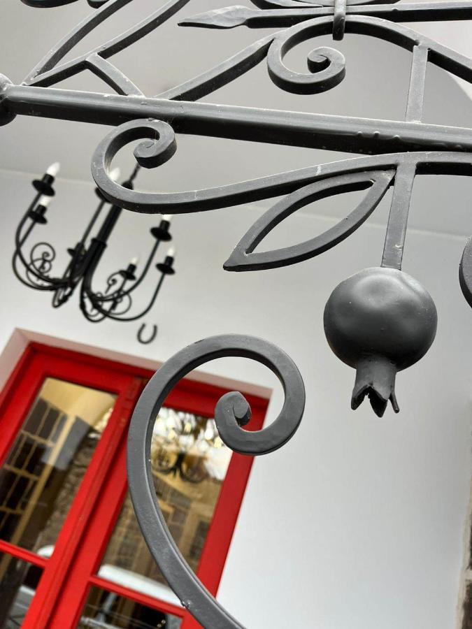 Nur Guest House Гюмри Экстерьер фото