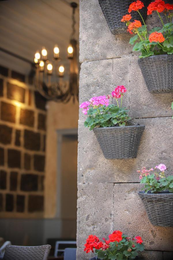 Nur Guest House Гюмри Экстерьер фото